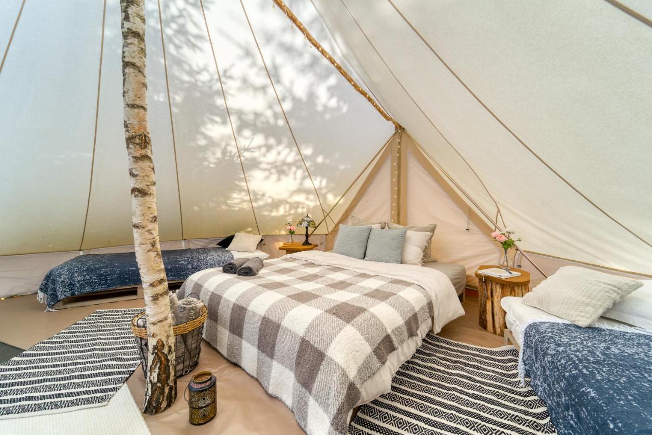 Kuusehaldja Glamping 호텔 Kohila 외부 사진